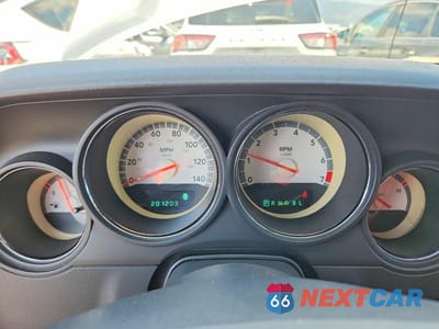 Zdjęcie 9 z 12 samochodu: 2009 DODGE CHALLENGER SE VIN:2B3LJ44V29H551547 - miniatura