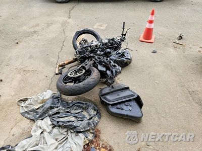 Zdjęcie 6 z 9 samochodu: 2024 KAWASAKI ZX400 P VIN:ML5ZXCP13RDA27781 - miniatura