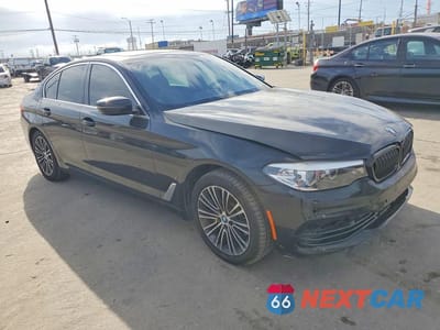 Czwarte zdjęcie samochodu z boku: 2019 BMW 530E VIN:WBAJA9C52KB399446 - miniatura