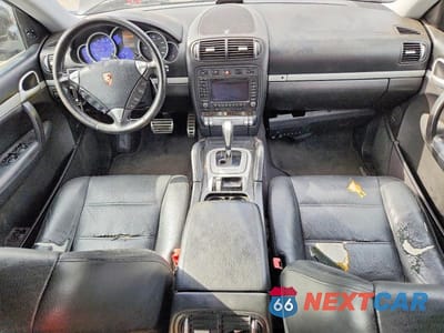 Zdjęcie 8 z 13 samochodu: 2005 PORSCHE CAYENNE S VIN:WP1AB29P55LA65182 - miniatura