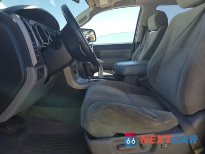 Zdjęcie 7 z 13 samochodu: 2011 TOYOTA SEQUOIA SR5 VIN:5TDZY5G19BS031548 - miniatura