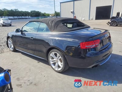 Drugie zdjęcie samochodu z przodu: 2011 AUDI S5 PREMIUM PLUS VIN:WAUCGAFHXBN014759 - miniatura