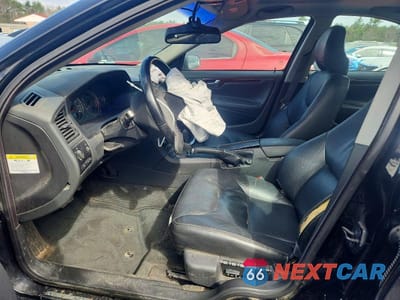 Zdjęcie 7 z 12 samochodu: 2004 VOLVO S60 2.5T VIN:YV1RS59V642408729 - miniatura