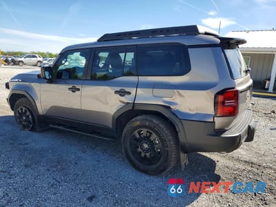 Drugie zdjęcie samochodu z przodu: 2024 TOYOTA LAND CRUISER FIRST EDITION VIN:JTEABFAJ6R5001139 - miniatura