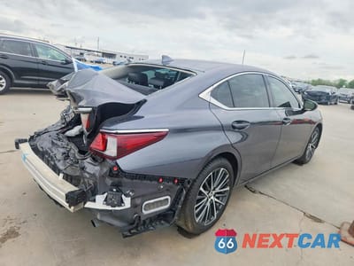 Trzecie zdjęcie samochodu z tyłu: 2023 LEXUS ES 350 BASE VIN:58ADZ1B1XPU146528 - miniatura