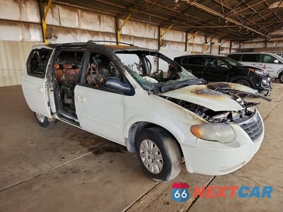Czwarte zdjęcie samochodu z boku: 2005 CHRYSLER TOWN & COUNTRY LX VIN:2C4GP44R55R348481 - miniatura