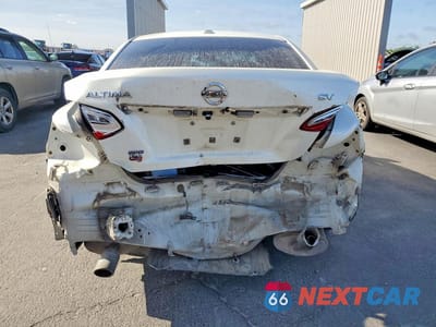 Zdjęcie 6 z 13 samochodu: 2016 NISSAN ALTIMA 2.5 SV VIN:1N4AL3AP5GC276004 - miniatura