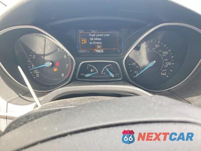 Zdjęcie 9 z 12 samochodu: 2016 FORD FOCUS SE VIN:1FADP3K25GL318210 - miniatura