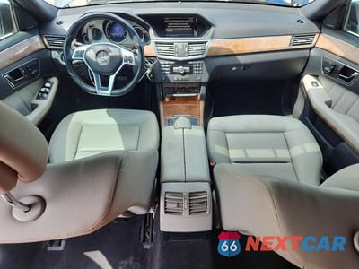 Zdjęcie 8 z 12 samochodu: 2013 MERCEDES-BENZ E 350 VIN:WDDHF5KBXDA705214 - miniatura