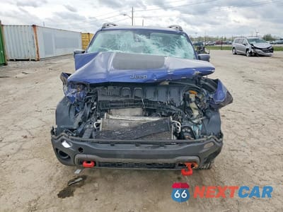 Piąte zdjęcie samochodu w środku: 2017 JEEP RENEGADE TRAILHAWK VIN:ZACCJBCB9HPG39504 - miniatura
