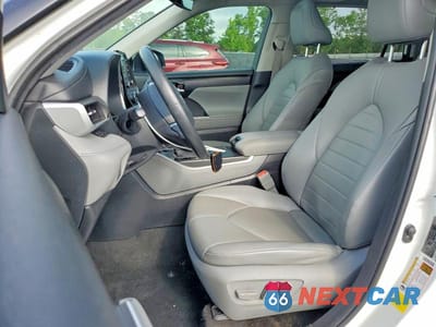 Zdjęcie 7 z 13 samochodu: 2020 TOYOTA HIGHLANDER XLE VIN:5TDHZRAH0LS501053 - miniatura
