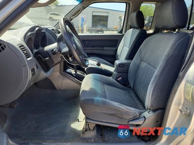 Zdjęcie 7 z 11 samochodu: 2004 NISSAN FRONTIER KING CAB XE V6 VIN:1N6ED26T74C452598 - miniatura