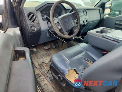 Zdjęcie 8 z 11 samochodu: 2015 FORD F250 SUPER DUTY VIN:1FTBF2A67FEC40907 - miniatura