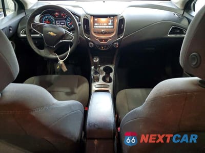 Zdjęcie 8 z 13 samochodu: 2017 CHEVROLET CRUZE LT VIN:1G1BE5SM2H7276862 - miniatura