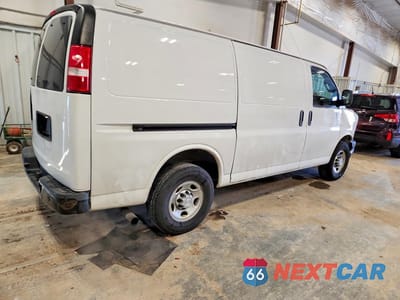 Trzecie zdjęcie samochodu z tyłu: 2016 CHEV EXPRESS G2500 VIN:1GCWGAFF1G1214345 - miniatura