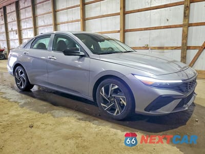 Czwarte zdjęcie samochodu z boku: 2025 HYUNDAI ELANTRA SEL SPORT VIN:KMHLM4DG5SU000776 - miniatura