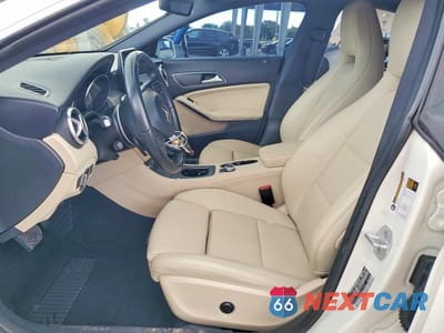 Zdjęcie 7 z 13 samochodu: 2016 MERCEDES-BENZ CLA 250 VIN:WDDSJ4EB0GN377650 - miniatura
