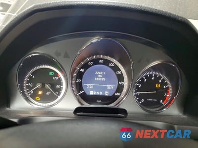Zdjęcie 9 z 12 samochodu: 2010 MERCEDES-BENZ C 300 4MATIC VIN:WDDGF8BB1AR127109 - miniatura