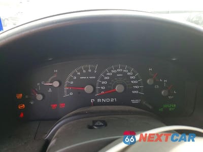 Zdjęcie 9 z 13 samochodu: 2003 FORD EXPEDITION XLT VIN:1FMRU15W63LB98838 - miniatura