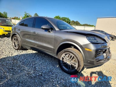 Czwarte zdjęcie samochodu z boku: 2024 PORSCHE CAYENNE COUPE VIN:WP1BA2AYXRDA49300 - miniatura