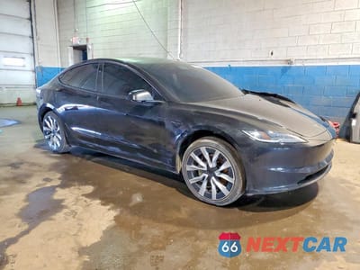 Czwarte zdjęcie samochodu z boku: 2025 TESLA MODEL 3 VIN:5YJ3E1EA7SF047018 - miniatura