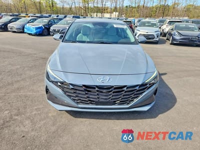 Piąte zdjęcie samochodu w środku: 2023 HYUNDAI ELANTRA LIMITED VIN:KMHLP4AG8PU400706 - miniatura