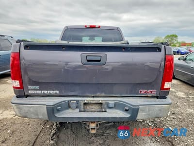 Zdjęcie 6 z 12 samochodu: 2010 GMC SIERRA K1500 SL VIN:3GTRKUEA1AG120834 - miniatura