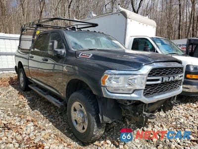 Czwarte zdjęcie samochodu z boku: 2024 RAM 3500 TRADESMAN VIN:3C63R3CLXRG225181 - miniatura
