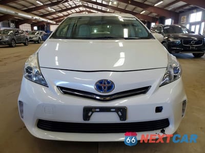 Piąte zdjęcie samochodu w środku: 2012 TOYOTA PRIUS V THREE VIN:JTDZN3EU0C3162090 - miniatura