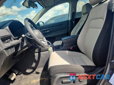 Zdjęcie 7 z 13 samochodu: 2025 HONDA CR-V EX VIN:5J6RS3H45SL010500 - miniatura