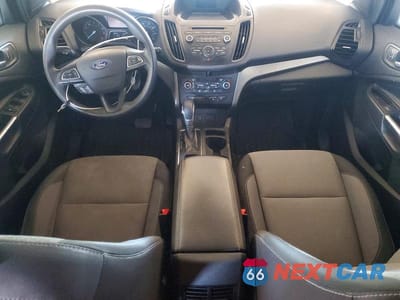 Zdjęcie 8 z 12 samochodu: 2018 FORD ESCAPE SE VIN:1FMCU0GD4JUA48021 - miniatura