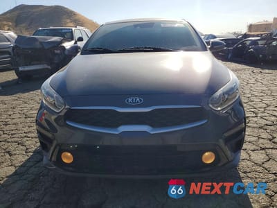 Piąte zdjęcie samochodu w środku: 2021 KIA FORTE LXS VIN:3KPF24AD8ME303862 - miniatura