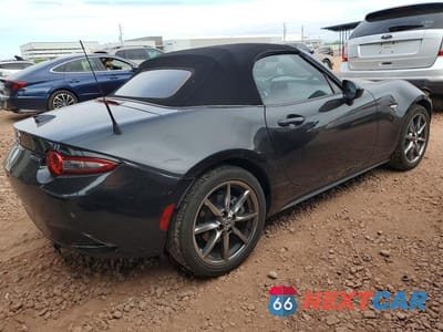 Trzecie zdjęcie samochodu z tyłu: 2020 MAZDA MX-5 MIATA GRAND TOURING VIN:JM1NDAD79L0417015 - miniatura