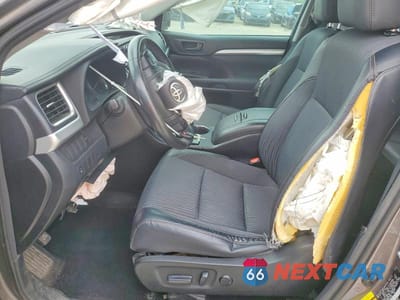 Zdjęcie 7 z 13 samochodu: 2014 TOYOTA HIGHLANDER LE PLUS VIN:5TDZKRFH0ES017002 - miniatura