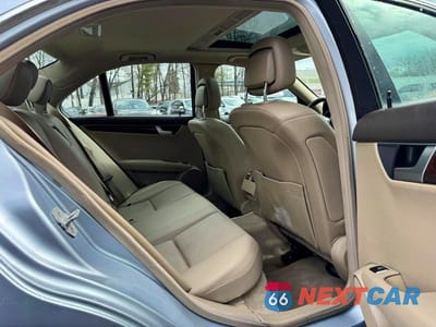 Zdjęcie 7 z 13 samochodu: 2014 MERCEDES-BENZ C 300 4MATIC VIN:WDDGF8AB5ER317146 - miniatura