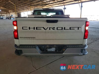 Zdjęcie 6 z 12 samochodu: 2019 CHEVROLET SILVERADO C1500 VIN:1GCRWAEH5KZ311352 - miniatura