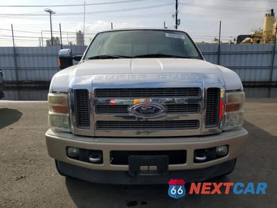 Piąte zdjęcie samochodu w środku: 2010 FORD F250 SUPER DUTY VIN:1FTSW2BR2AEB02385 - miniatura