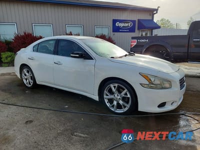 Czwarte zdjęcie samochodu z boku: 2012 NISSAN MAXIMA 3.5 S VIN:1N4AA5AP4CC851592 - miniatura