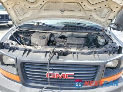 Zdjęcie 11 z 12 samochodu: 2005 GMC SAVANA BOX TRUCK VIN:1GDGG31V451901374 - miniatura