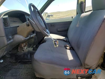 Zdjęcie 7 z 13 samochodu: 1993 TOYOTA PICKUP CAB CHASSIS SUPER LONG WHEELBASE VIN:JT5VN94T2P0030445 - miniatura