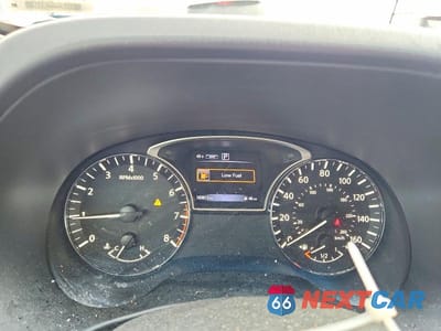 Zdjęcie 9 z 13 samochodu: 2016 NISSAN PATHFINDER SL VIN:5N1AR2MM7GC664139 - miniatura