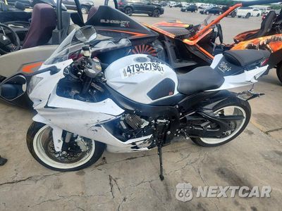 Trzecie zdjęcie samochodu z tyłu: 2019 SUZUKI GSX-R600 VIN:JS1GN7FA3K7100526 - miniatura