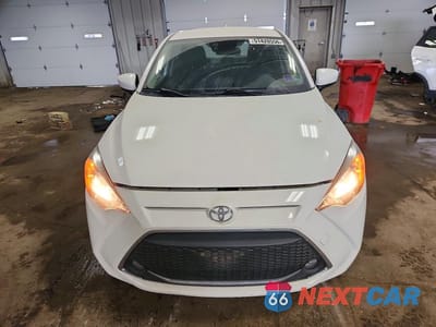Piąte zdjęcie samochodu w środku: 2020 TOYOTA YARIS HATCHBACK LE VIN:3MYDLBJV5LY701028 - miniatura