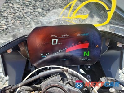 Zdjęcie 7 z 9 samochodu: 2023 BMW S 1000 RR VIN:WB10E6308P6H80353 - miniatura