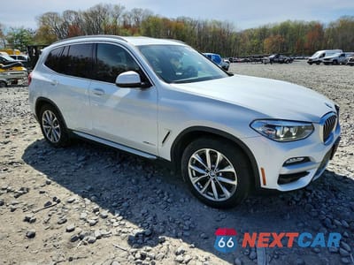 Czwarte zdjęcie samochodu z boku: 2018 BMW X3 XDRIVE30I VIN:5UXTR9C55JLD57058 - miniatura