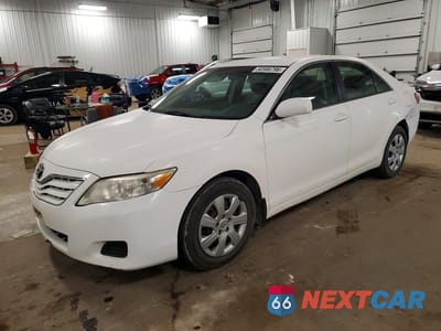 2010 TOYOTA CAMRY LE 4T4BF3EK8AR017496 - główne zdjęcie licytacji z USA - miniatura