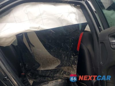 Zdjęcie 10 z 11 samochodu: 2023 CHRYSLER 300 S VIN:2C3CCABG8PH628290 - miniatura