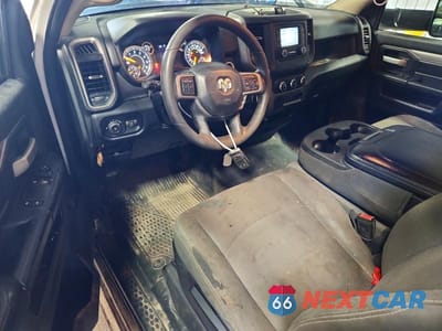 Zdjęcie 8 z 11 samochodu: 2019 RAM 2500 TRADESMAN VIN:3C6MR5AJ7KG685938 - miniatura