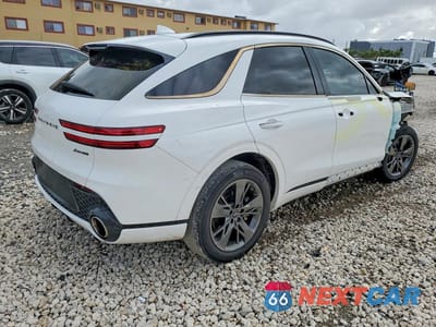 Trzecie zdjęcie samochodu z tyłu: 2022 GENESIS GV70 3.5T SPORT VIN:KMUMCDTC2NU015649 - miniatura