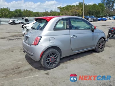 Trzecie zdjęcie samochodu z tyłu: 2015 FIAT 500 POP VIN:3C3CFFAR8FT673002 - miniatura